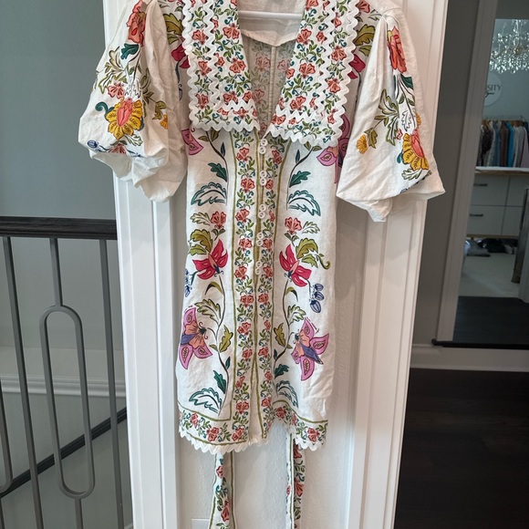 Farm Rio Embroidered Floral Belted Shirt Dress M Puff Sleeve Boho Cottagecore - Picture 3 of 6